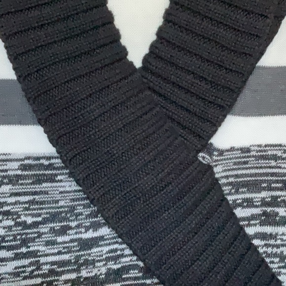 2 Sweaters by Style & Co - Picture 6 of 8